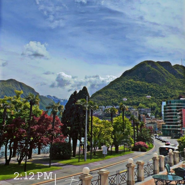Photo taken at Hotel Splendide Royal Lugano by ؏ــبــدﷲ on 4/23/2024