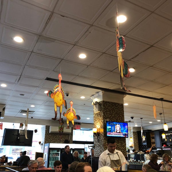 11/12/2018 tarihinde Juan L.ziyaretçi tarafından Andrews NYC Diner'de çekilen fotoğraf