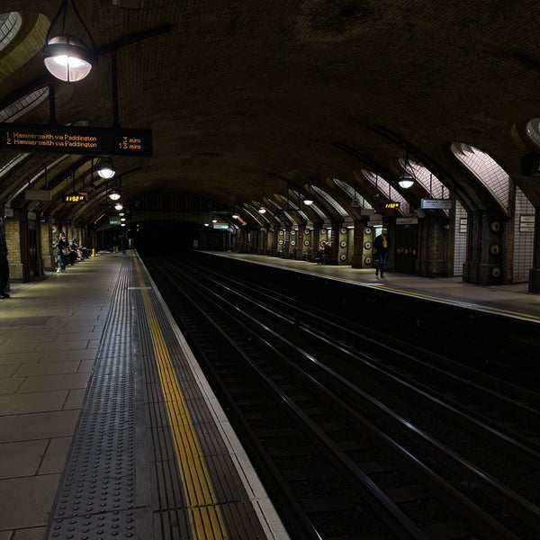 Paddington London Underground Station (Hammersmith & City and Circle lines) Stazione della