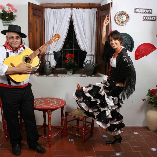 Foto diambil di La Casa Vella - Flamenco in Barcelona oleh Cirili pada 5/24/2013