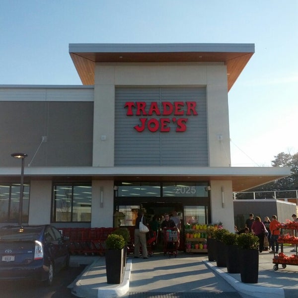 Trader Joe's Grocery Store in Charlottesville
