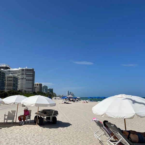 9449 Collins Ave