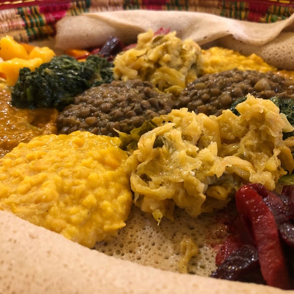 Foto diambil di Restaurante Etiope NURIA oleh Cris F. pada 7/10/2022