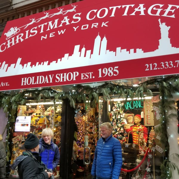 Christmas Cottage Now Closed Theater District New York Ny