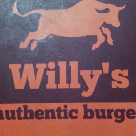 Foto tirada no(a) Willy&#39;s Authentic Burger por Cristiano C. em 2/6/2013