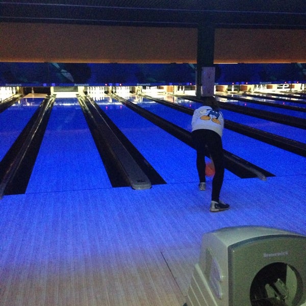 Photo taken at Bowling Show by Anuta on 12/20/2013