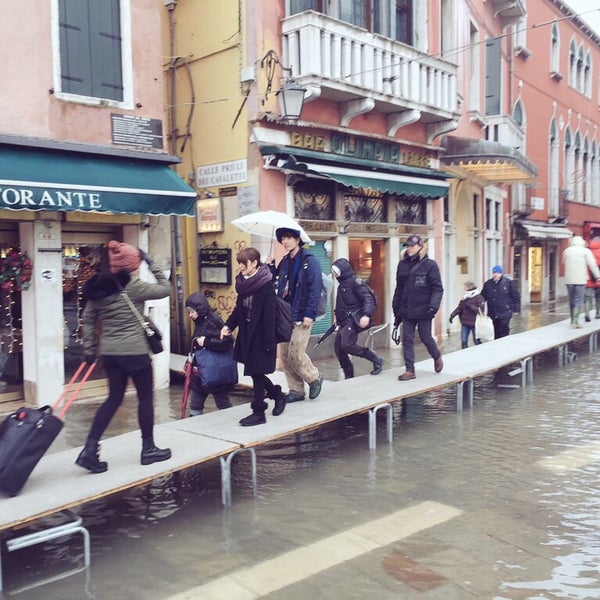 2/6/2015 tarihinde Jamie R.ziyaretçi tarafından NH Boscolo Venezia'de çekilen fotoğraf