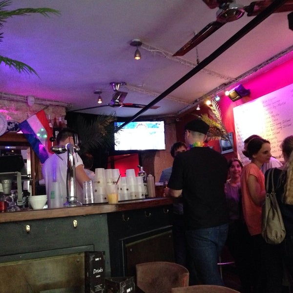 Ресторан капитан морган в спб. Тайм бар сергиев посад. Биркруг ресторан. График настроения при биполярном расстройстве. Франс бар миасс.