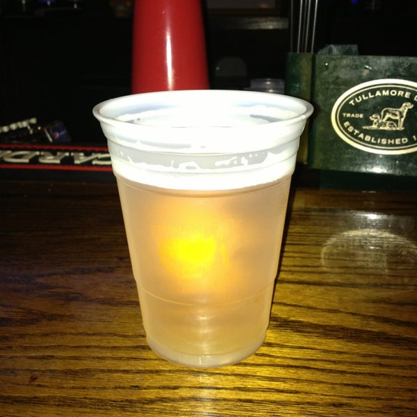 Yes...I was served in a plastic cup. Really? Whateves...