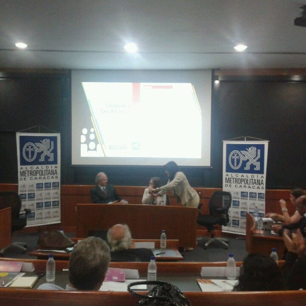 INSTITUTO DE ESTUDIOS SUPERIORES DE ADMINISTRACI N visual data 8