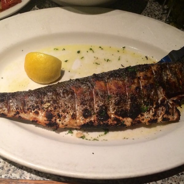 7/15/2014 tarihinde Mikey M.ziyaretçi tarafından Uncle Nick&#39;s Greek Cuisine'de çekilen fotoğraf
