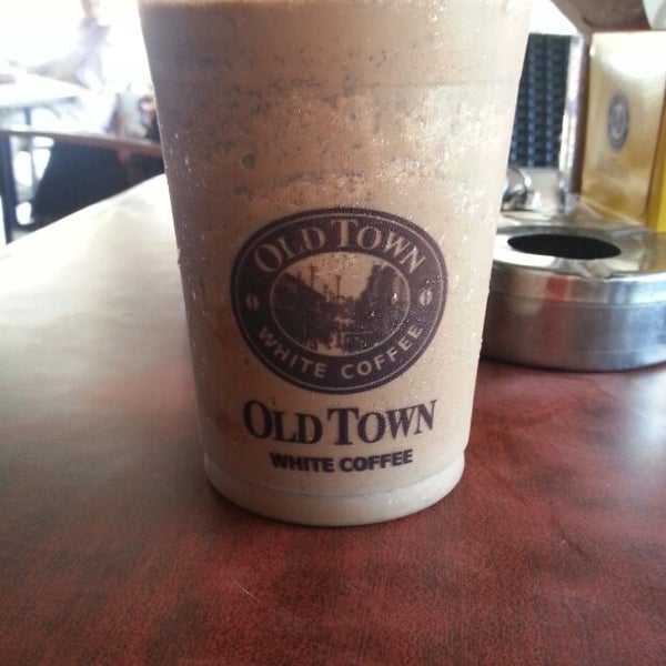 Das Foto wurde bei OldTown White Coffee von Nina am 3/31/2013 aufgenommen