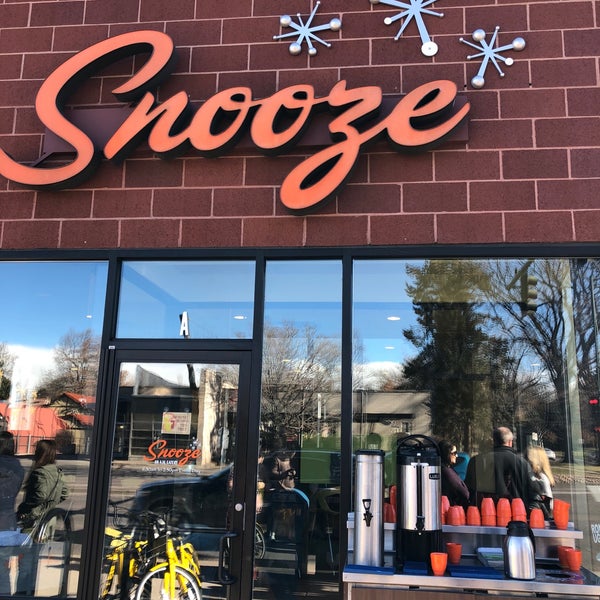 Photo taken at Snooze, an A.M. Eatery by Eric S. on 11/24/2018