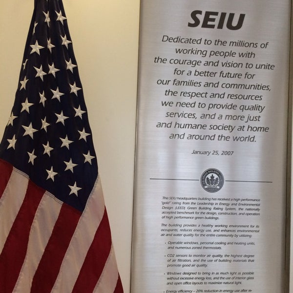 Foto tomada en SEIU Headquarters &amp; Conference Center  por Eric S. el 1/9/2014
