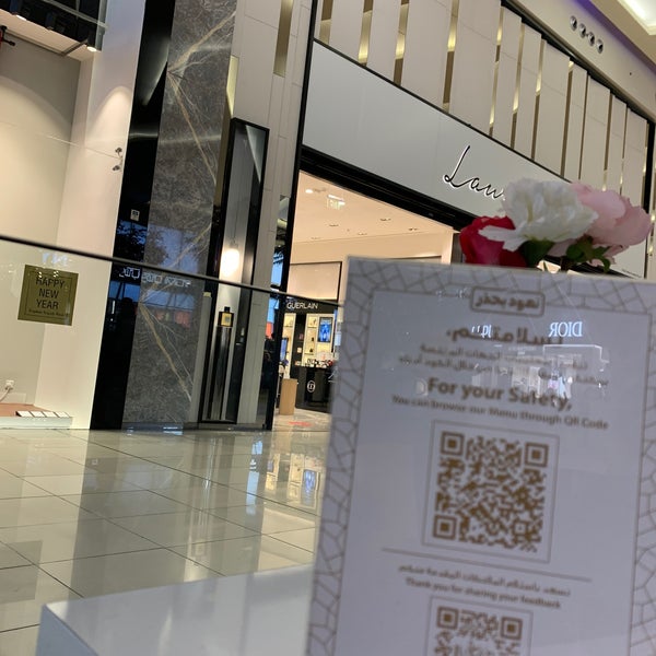 Photos At Swarovski سواروفسكي مغرزات 8 Tips