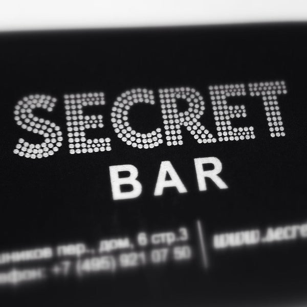 Foto tirada no(a) Secret Bar por Alexander P. em 7/17/2013
