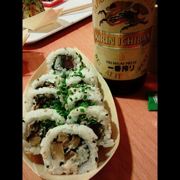 Foto tirada no(a) Temaki-ya por Fernanda G. em 3/7/2015