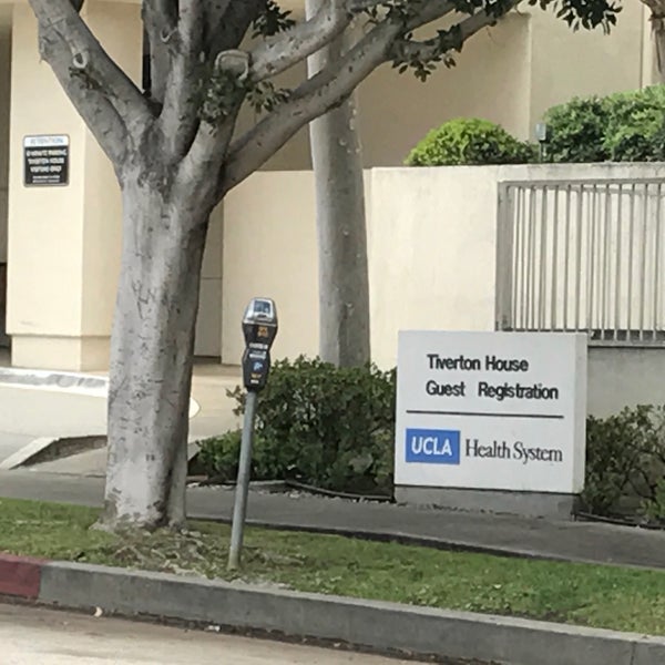 UCLA Tiverton House Hotel in Los Angeles