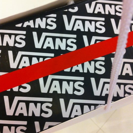 vans robinsons magnolia