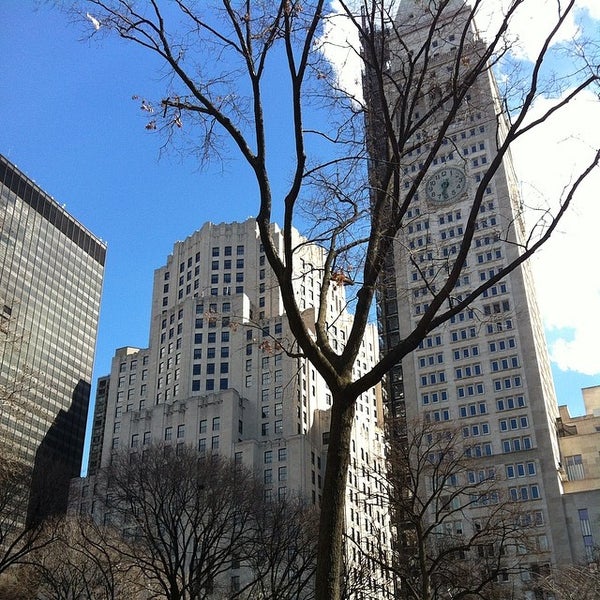 Foto tirada no(a) Madison Square Park Conservancy por Maria Giovanna P. em 3/15/2014