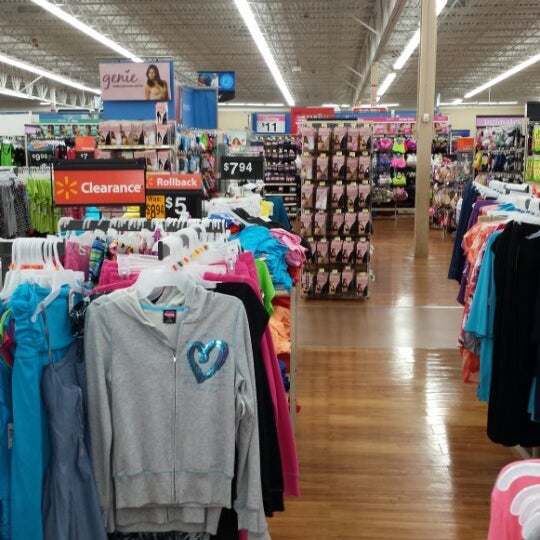Photos at Walmart Supercenter - Big Box Store in Bowling Green