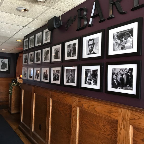 Das Foto wurde bei The Barley House Restaurant &amp; Tavern von Zoe F. am 12/10/2018 aufgenommen