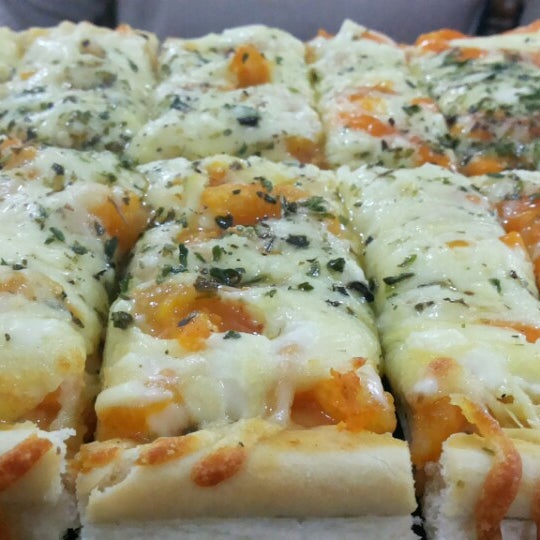 9/29/2013에 Gabriele M.님이 La Pizza Mia에서 찍은 사진