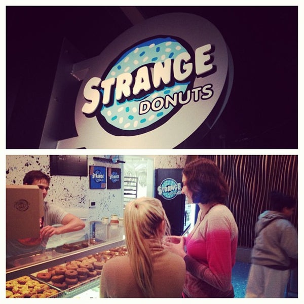 10/18/2013 tarihinde Charles H.ziyaretçi tarafından Strange Donuts'de çekilen fotoğraf
