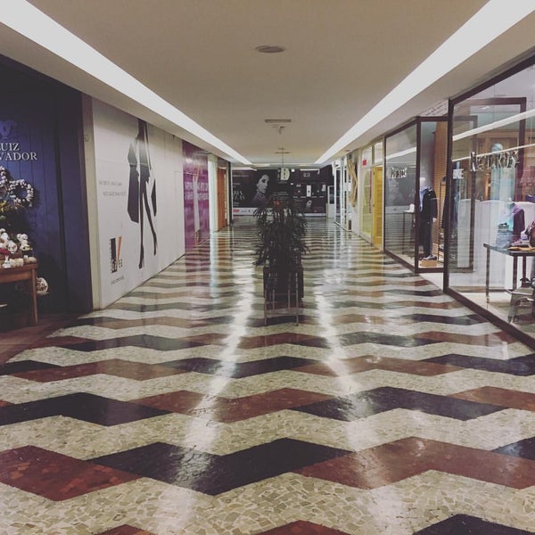3/9/2016 tarihinde Vinicio C.ziyaretçi tarafından Shopping da Gávea'de çekilen fotoğraf
