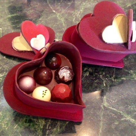 Foto scattata a Joliesse Chocolates da Joliesse Chocolates il 2/1/2014
