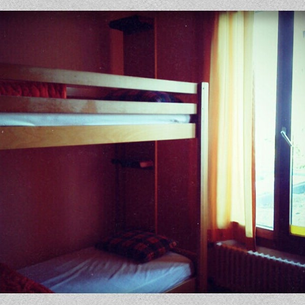 รูปภาพถ่ายที่ Geneva Hostel โดย Mei Fen Y. เมื่อ 8/2/2013