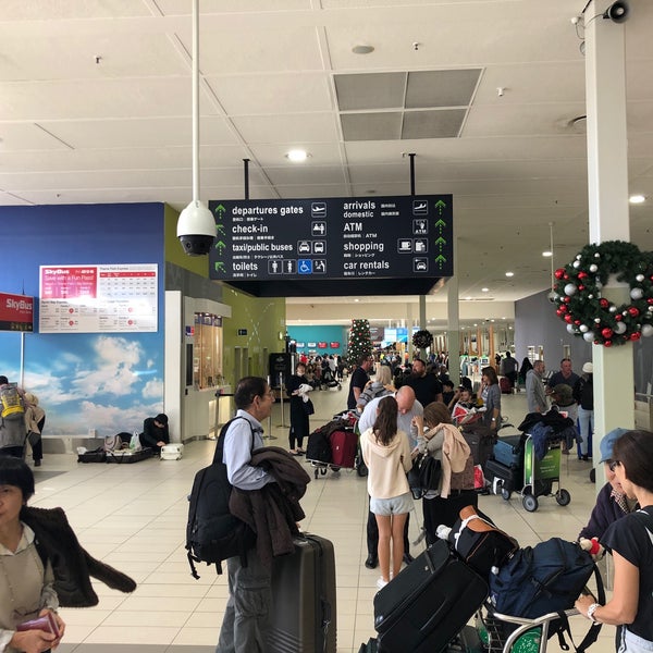 รูปภาพถ่ายที่ Gold Coast Airport (OOL) โดย Yusuke K. เมื่อ 12/10/2018