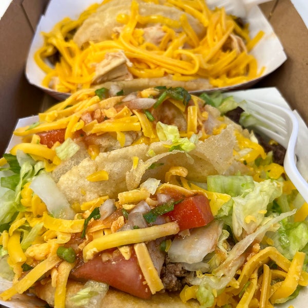 Arturo's Puffy Taco Mexican Restaurant in Whittier