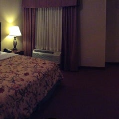 Foto diambil di Homewood Suites by Hilton oleh Sean A. pada 12/3/2012