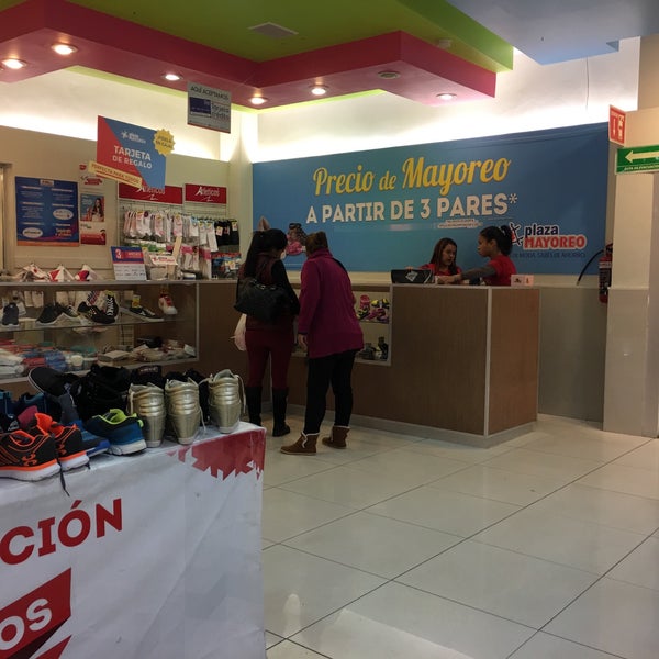 Plaza Mayoreo Del Zapato Monterrey Nuevo Leon