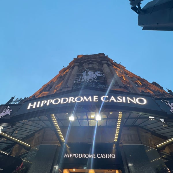 Foto scattata a The Hippodrome Casino da TameeM ♉. il 9/11/2022