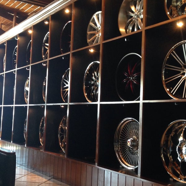 Espino Tire & Wheels 7046 San Pedro Ave