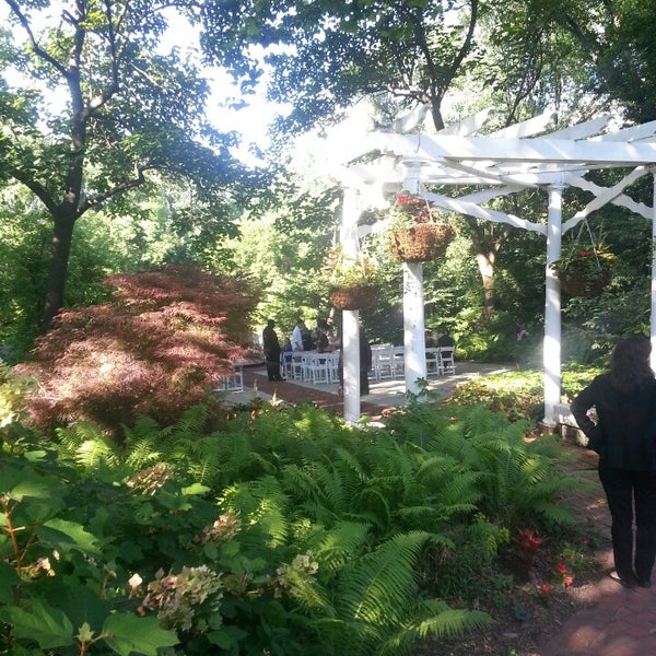 Photo taken at The Elkridge Furnace and Garden House by Ben O. on 7/6/2013