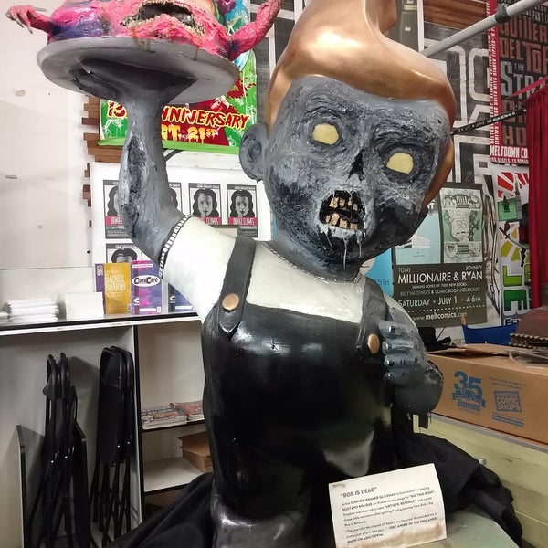 Photo taken at Meltdown Comics and Collectibles by Jës on 10/11/2017