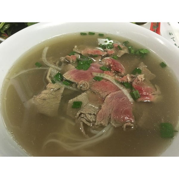 Pho Huong Lan Vietnamese Restaurant in Downtown Honolulu