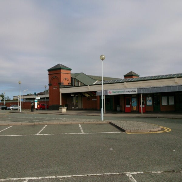 Colwyn Bay Railway Station (CWB) Train Station
