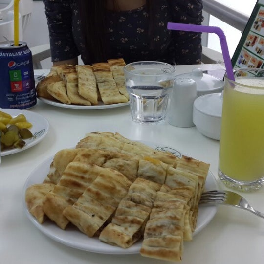 Saraçoğlu Börek İnönü caddesi ptt sokak
