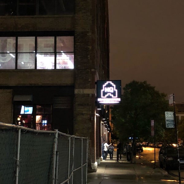 รูปภาพถ่ายที่ Headquarters Beercade โดย Ed H. เมื่อ 6/20/2019