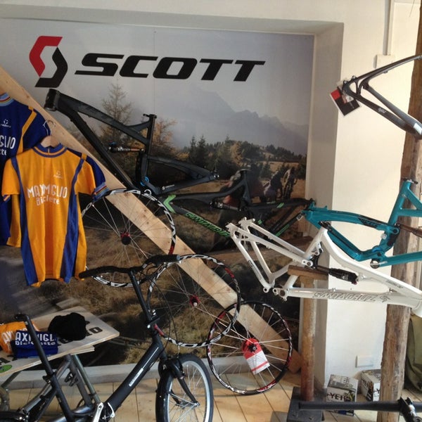 Maximiglio Bikeshop - Madonna del Pilone - 4 visitatori