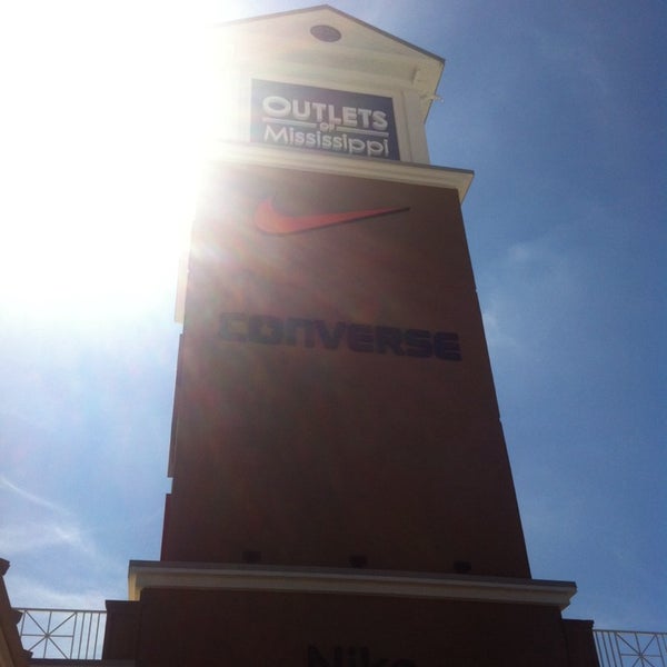 Photo taken at Outlets Of Mississippi by Dav W. on 3/10/2014