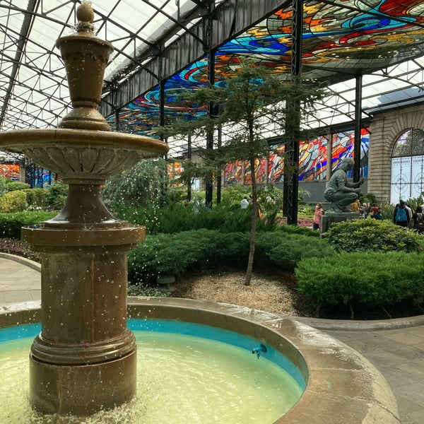 Photo taken at Cosmovitral (Jardín Botánico) by Marco G. on 10/30/2021