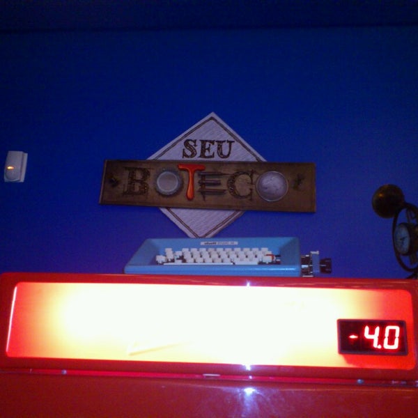 Photo taken at Seu Boteco by Rogers T. on 6/25/2013