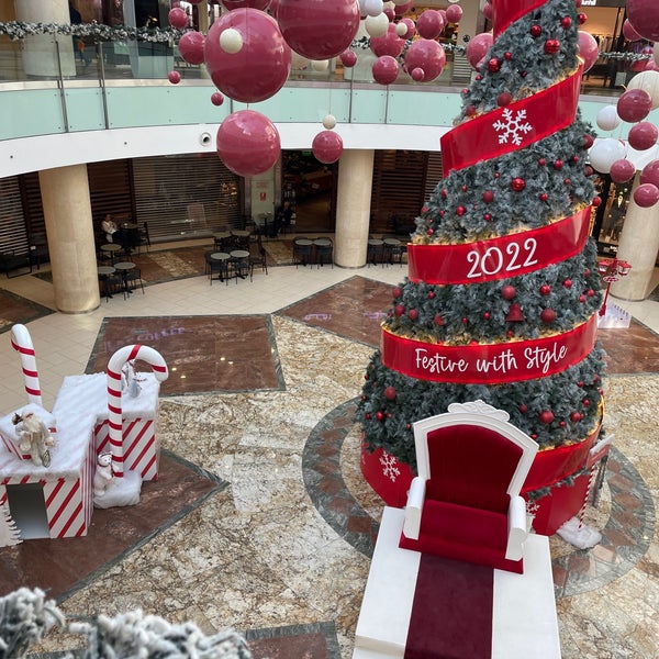 Das Foto wurde bei Taj Lifestyle Center von M am 12/30/2021 aufgenommen