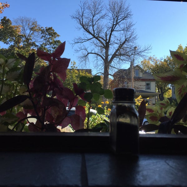 10/14/2015에 Chuck O.님이 French Meadow Cafe에서 찍은 사진