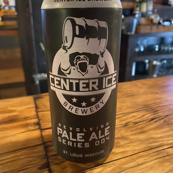 Foto tirada no(a) Center Ice Brewery por Bob R. em 2/6/2021